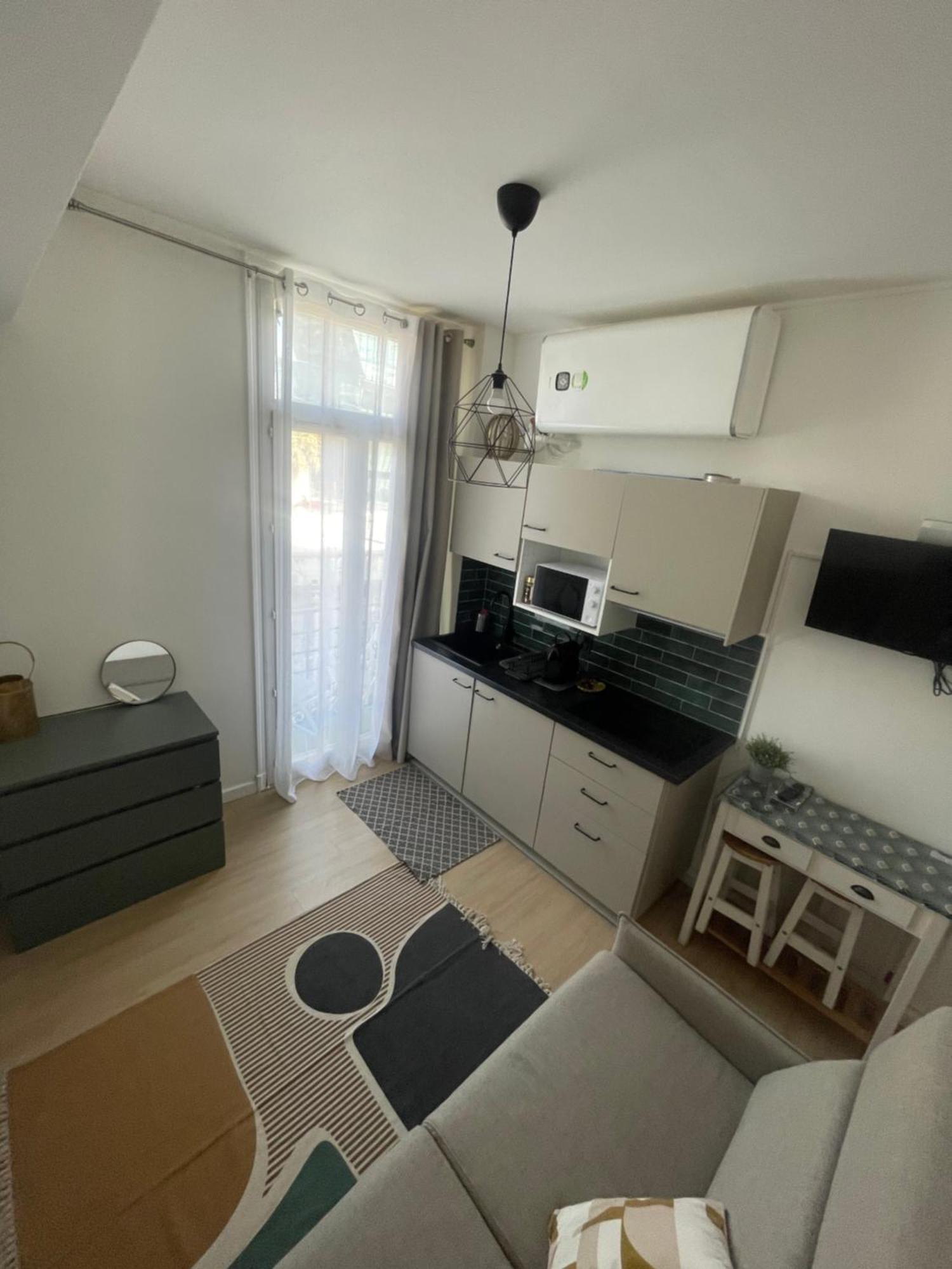 Cosy Studio En Face De La Gare Νίκαια Εξωτερικό φωτογραφία